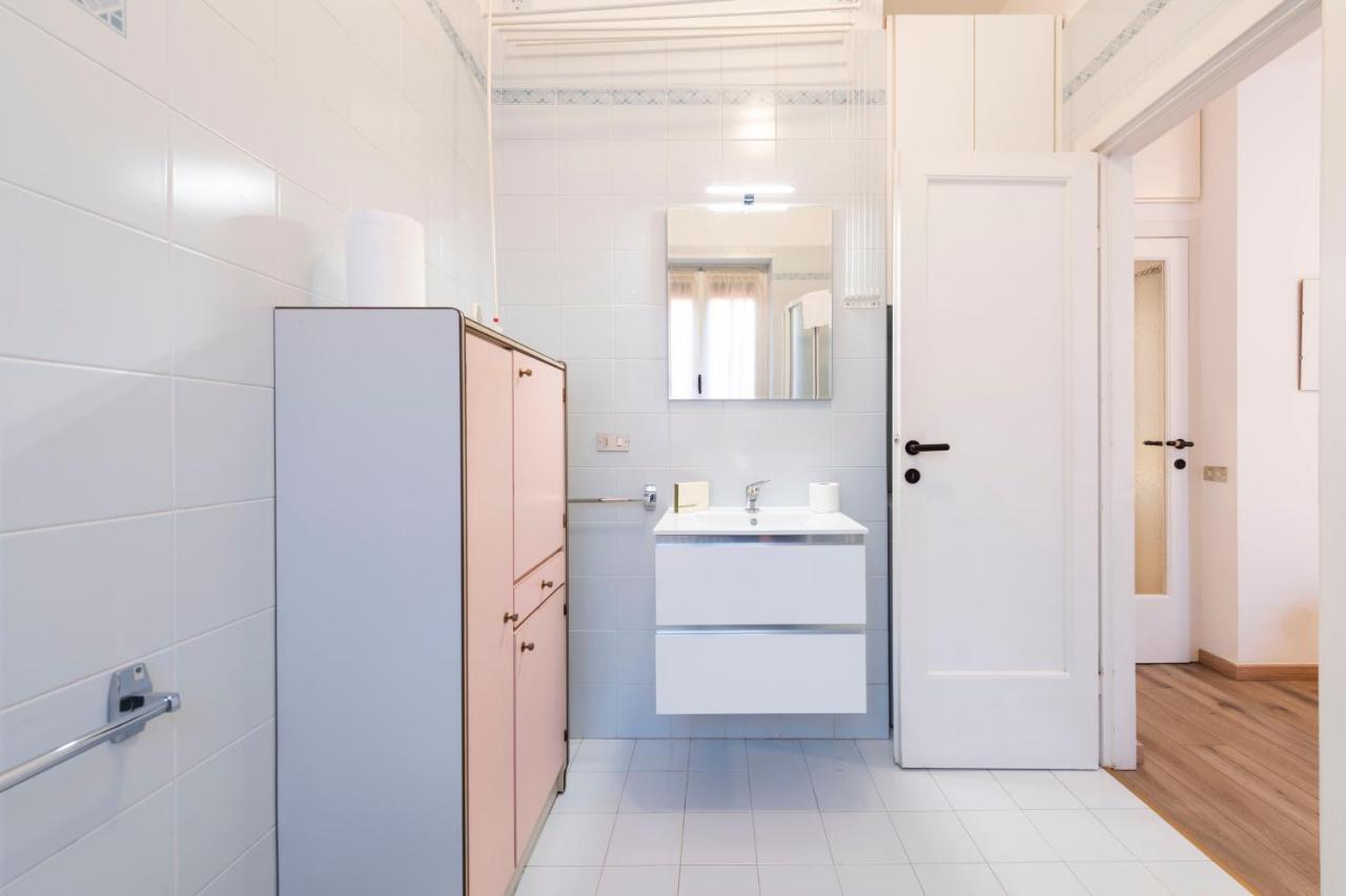 Residenza Astra Apartment Верона Екстериор снимка